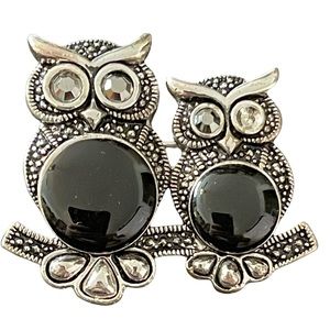 - Silver tone Marcasite 2 owls sitting on a branch brooch